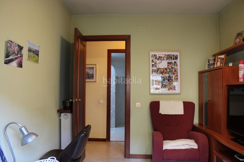 Foto 8d84a168-f6fe-446e-bd99-4e40f531da62. Pis amb calefacció aparcament a Sant Narcis Girona