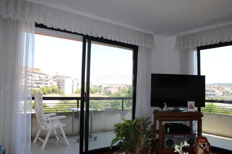Foto e0f6e83f-8c1e-43f0-9aa9-122861c4da91. Pis amb calefacció aparcament a Sant Narcis Girona