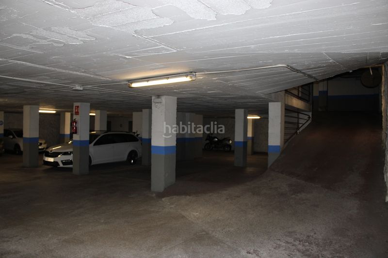 Foto 416ddd60-c4a7-4a2a-932a-3af640a93cbb. Car parking in de sant joan baptista la salle 15 in Girona