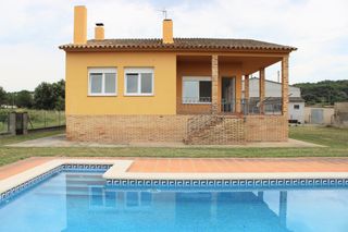 Affitto Chalet in Pera (La). Casa aislada con piscina