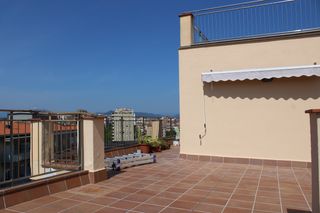 Location Attique  Del carme. Ático en calle carmen