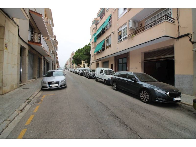 Foto c4958829-39fd-41c2-b9c9-7a8340c92cec. Local comercial en plaça de l'anxaneta 3 en Sant Joan Vilanova i la Geltrú