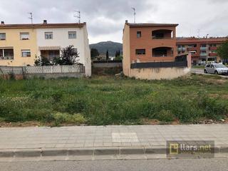 Terreny residencial a Carrer del torrent del capó 3. Solar urbano de 181 m2. parcela totalmente llana situada en el n