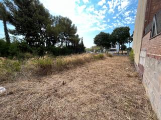 Terreny residencial  Carrer montserrat roig. Construeix la casa dels teus somnis a un pas del centre de vilan