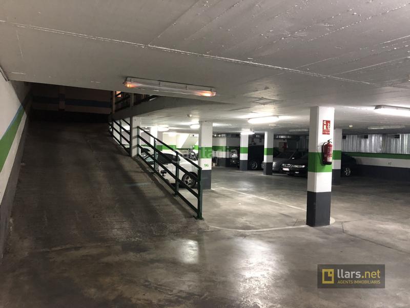 Foto a5e4c2f7-cbaa-487d-975e-c05a87612a22. Rent car parking in Sant Joan Vilanova i la Geltrú