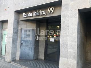 Aparcament cotxe a Ronda ibèrica 99