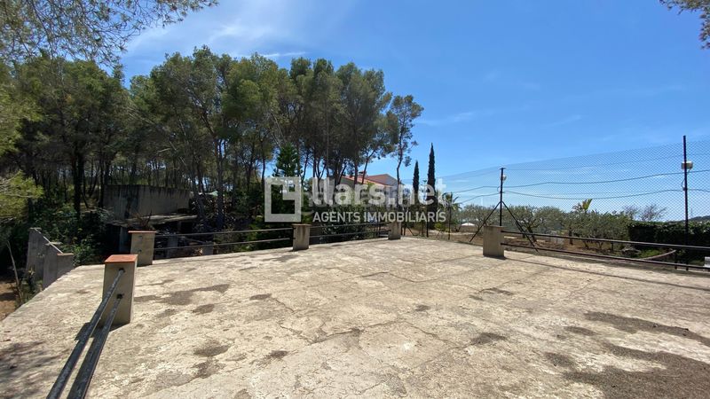 Foto c23b5e7a-4fd7-4465-9d8d-7c67aa6fa8de. Casa adossada amb calefacció aparcament piscina a Cubelles