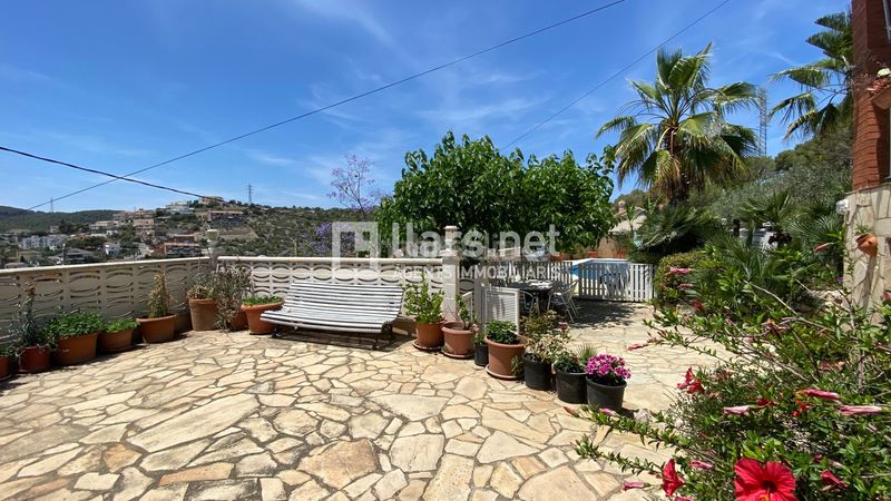 Foto e1a8b3a5-3793-4efc-a856-2d0c7032aac8. Casa adossada amb calefacció aparcament piscina a Cubelles