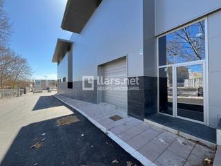 Rent Industrial building  Carrer de guillem rovirosa
