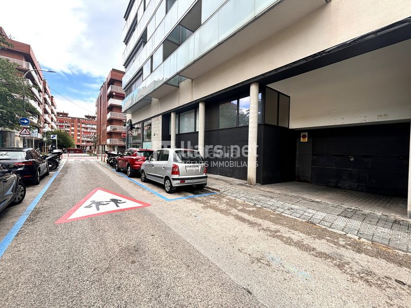 Foto a84d2385-10de-4cd5-88bd-8317843c2c05. Parking coche aparca amb comoditat al cor de vilanova: seguretat i accessibilitat a un pas de tot! en Vilanova i la Geltrú