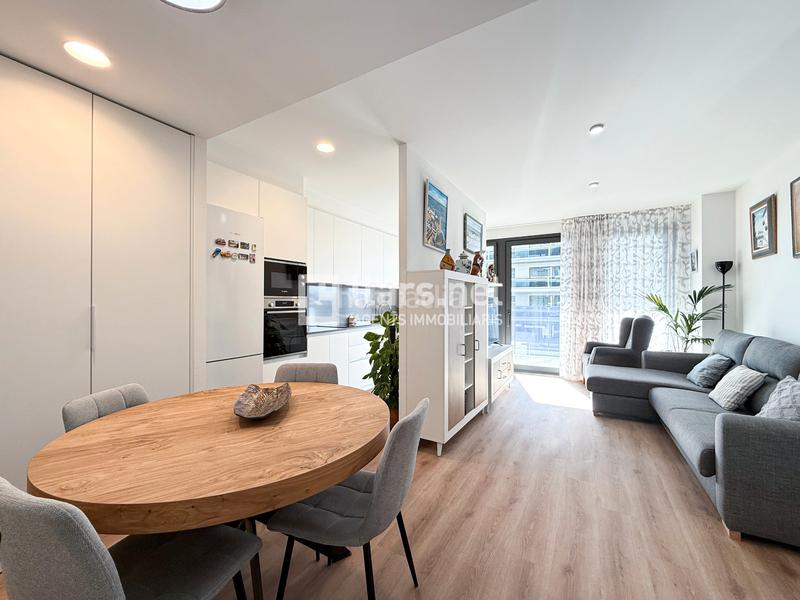 Foto 32139fd7-9f87-4fc2-8225-1841d65a2813. Appartamento con riscaldamento piscina in Barri de Mar Vilanova i la Geltrú