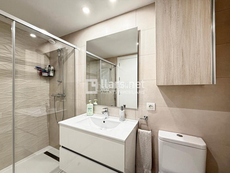 Foto 5ffe7184-e121-4624-add3-6411eab99a98. Appartamento con riscaldamento piscina in Barri de Mar Vilanova i la Geltrú