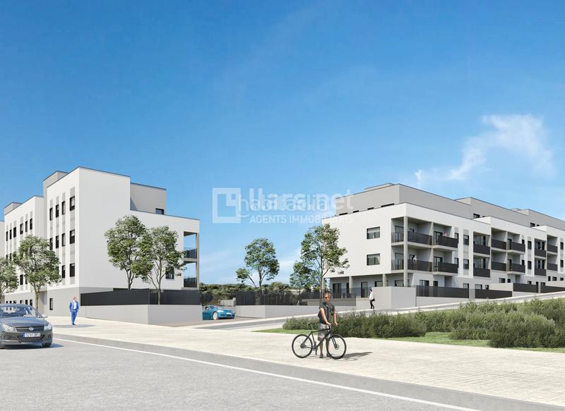 Foto eb1a28fb-2a40-4cb1-9841-cbb277a954ff. Local comercial vols obrir el teu negoci en una zona amb gran projecció i alta densitat residencial a ? en Vilanova i la Geltrú