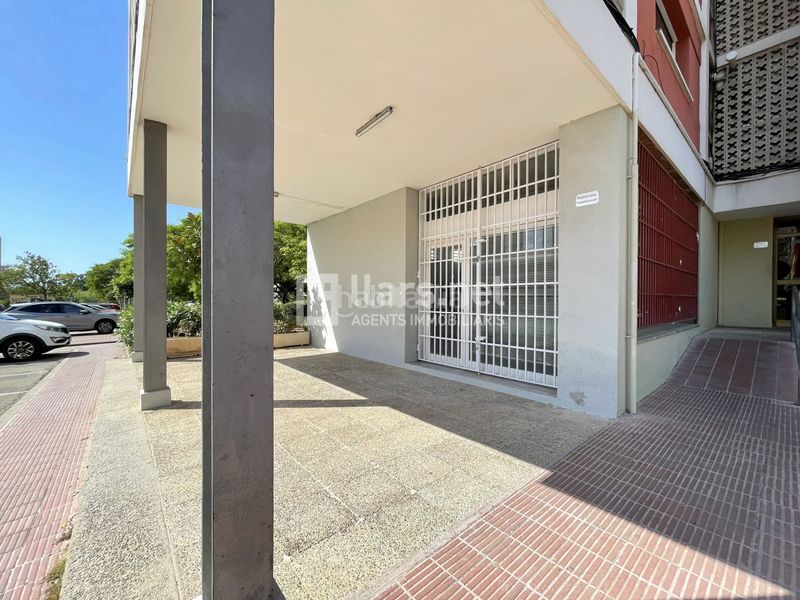 Foto cf0bd2f1-a88c-4d86-b8de-4ee02fa97759. Rent business premise in Molí de Vent Vilanova i la Geltrú