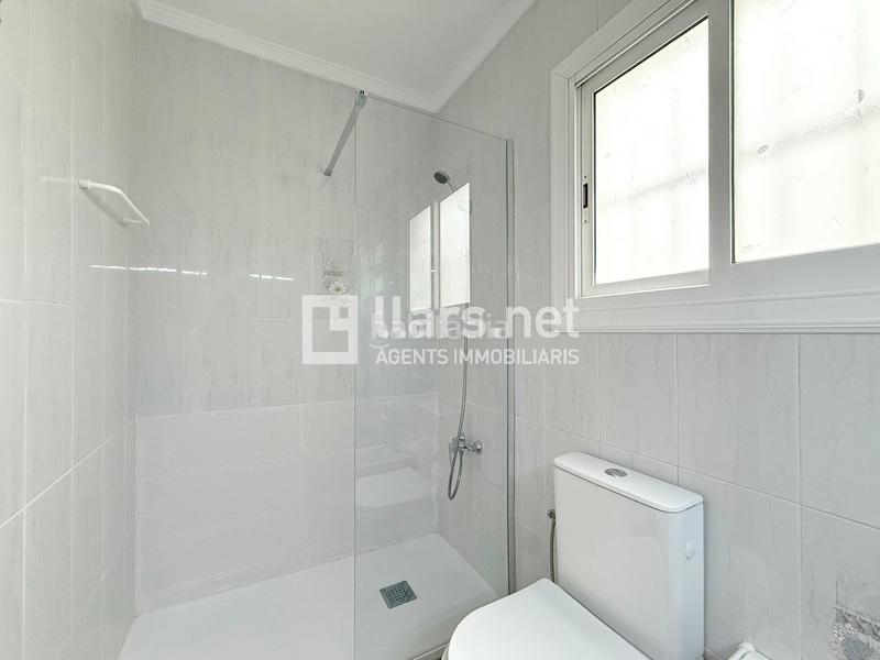 Foto 4c2afa19-fb33-412e-a71e-805e6c96bab5. Casa a schiera in avinguda de cubelles 9 in Sant Joan Vilanova i la Geltrú