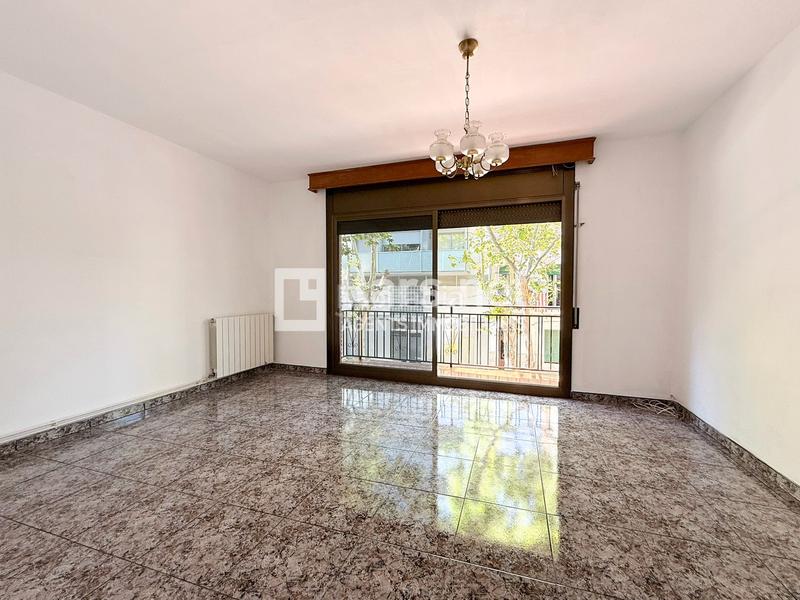 Foto f066db45-762d-4e54-854b-a9858e939a94. Casa a schiera in avinguda de cubelles 9 in Sant Joan Vilanova i la Geltrú