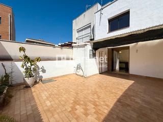 Casa adossada a Avinguda de cubelles 9