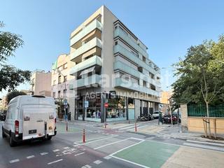 Parking coche en Carrer de sant pius x 43. Plaza de párquing en venta en el centro