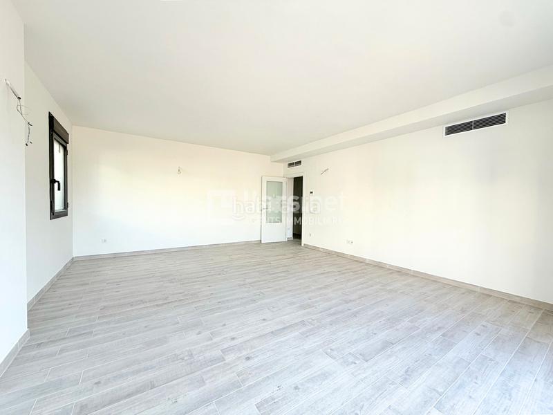 Foto 5bd77886-bb84-4c1a-b280-3ad8a8b9914c. Piso en carrer antoni maria alcover 18 en Masia Nova-Solicrup Vilanova i la Geltrú