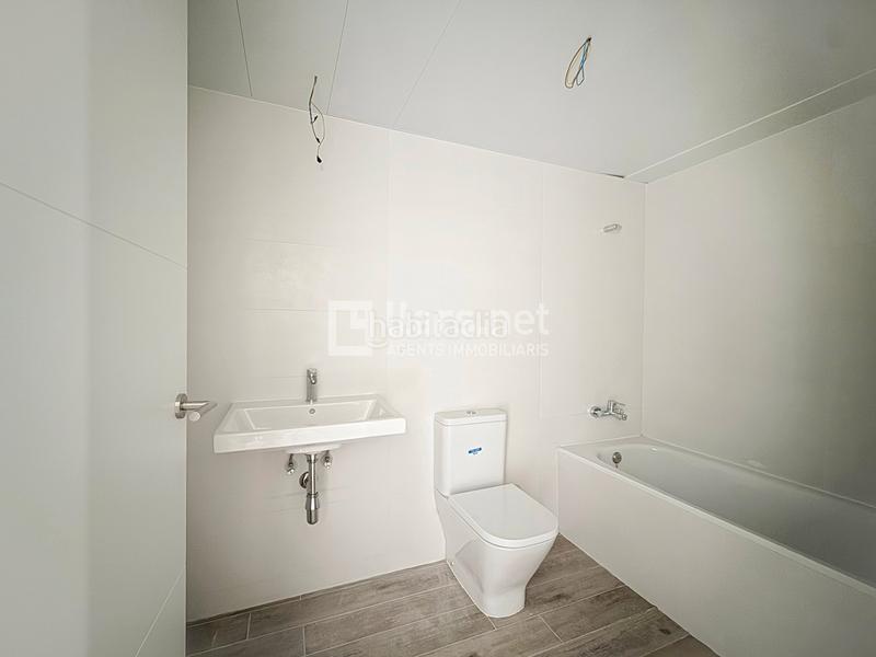 Foto 8dd38d9e-7151-4d82-bd05-9bf8db68ab32. Piso en carrer antoni maria alcover 18 en Masia Nova-Solicrup Vilanova i la Geltrú
