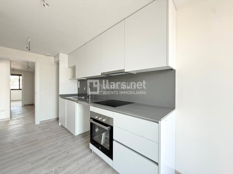 Foto 8de95431-d996-42bd-b9d2-01c612c3b650. Piso en carrer antoni maria alcover 18 en Masia Nova-Solicrup Vilanova i la Geltrú