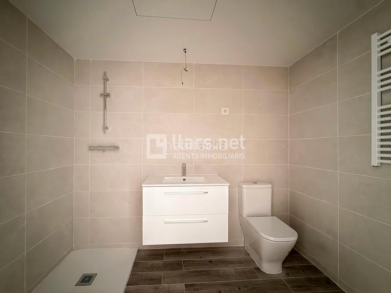 Foto 9cb1f7e5-e4b7-4452-8d68-45de5aa165db. Piso en carrer antoni maria alcover 18 en Masia Nova-Solicrup Vilanova i la Geltrú