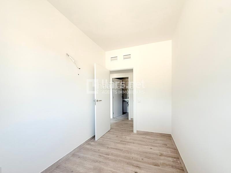 Foto d1ba6e1c-37e6-411a-806b-bad7b72816ed. Piso en carrer antoni maria alcover 18 en Masia Nova-Solicrup Vilanova i la Geltrú