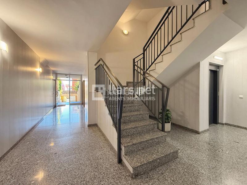 Foto f39dd07a-3b0f-4075-8103-80d3a1d41c21. Appartamento in carrer de la farigola 3 in Molí de Vent Vilanova i la Geltrú