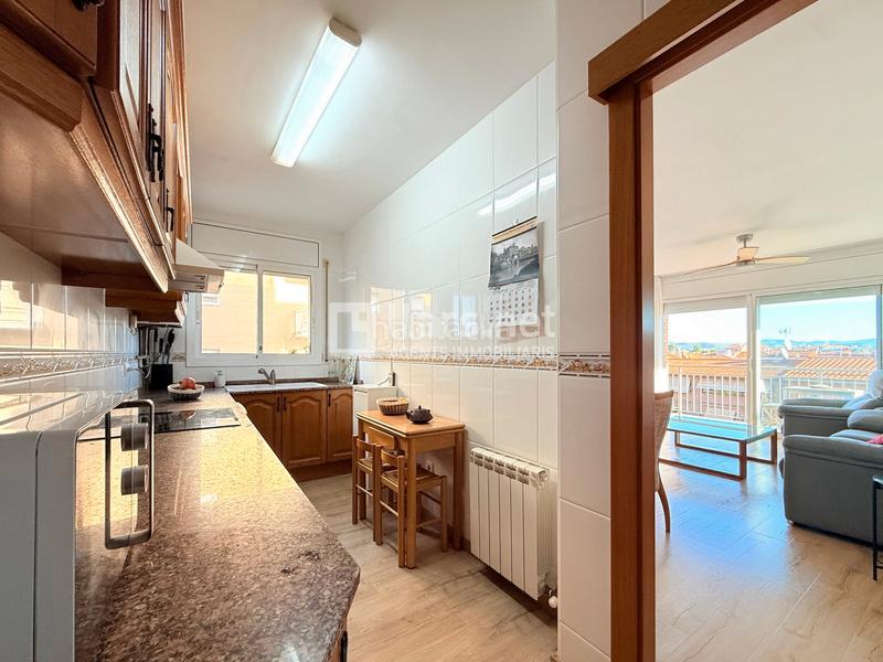 Foto c9193165-dd72-4676-a542-27dad7a44e5b. Pis a carrer de la farigola 3 a Molí de Vent Vilanova i la Geltrú