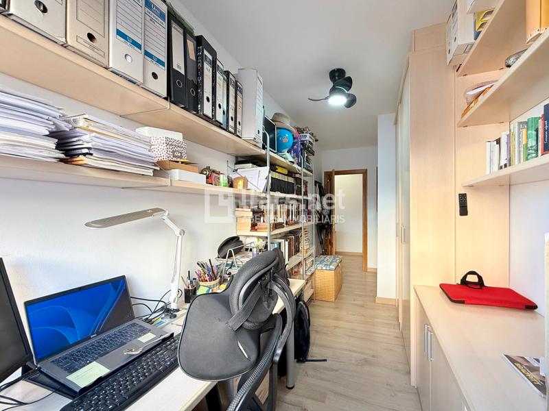 Foto ed573eb4-e88e-47e9-9d2b-c8b6f28a6626. Pis a carrer de la farigola 3 a Molí de Vent Vilanova i la Geltrú