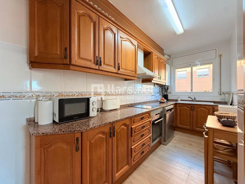 Foto 84bc8989-b574-4bfc-add2-73d2ff15348c. Piso en carrer de la farigola 3 en Molí de Vent Vilanova i la Geltrú