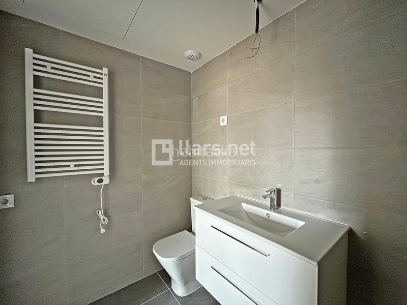 Foto d4d8b5d6-8e4f-42be-a7aa-825424e91926. Affitto appartamento con riscaldamento piscina in Vilanova i la Geltrú