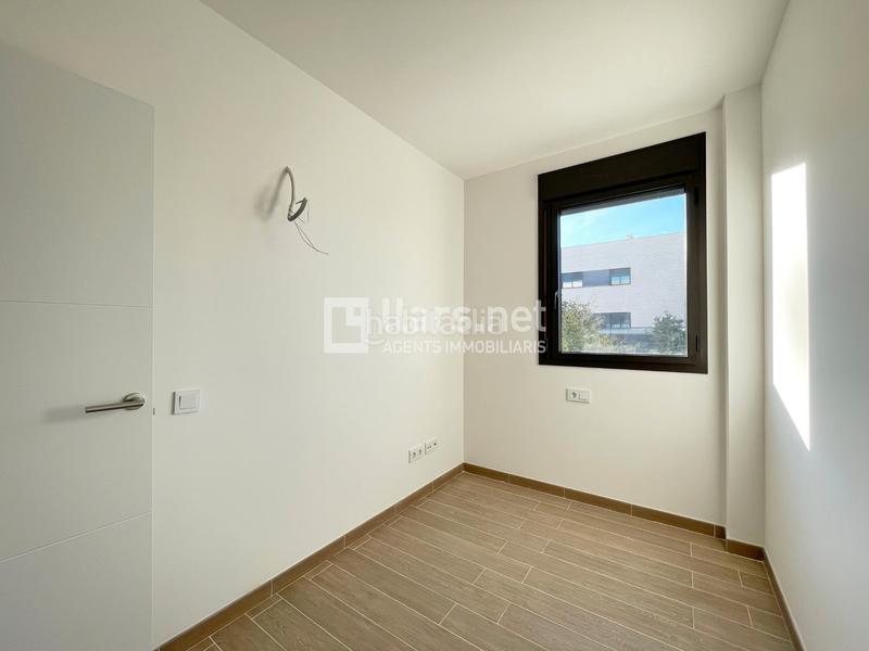 Foto 6d7380d1-b31a-4735-a285-1951823e12ea. Rent flat with heating parking pool in Masia Nova-Solicrup Vilanova i la Geltrú