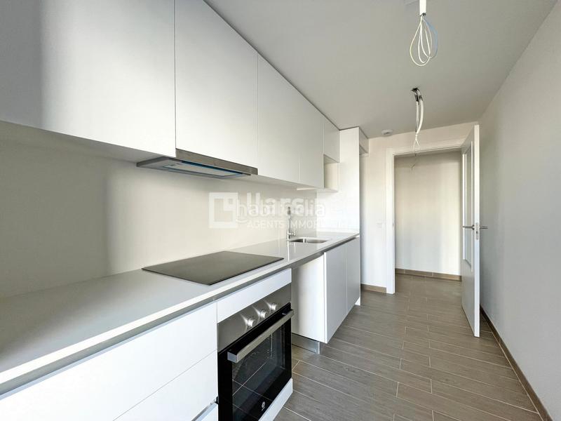Foto fad1b0b0-8d1e-4aa4-96b7-bf49f894035b. Rent flat with heating parking pool in Masia Nova-Solicrup Vilanova i la Geltrú