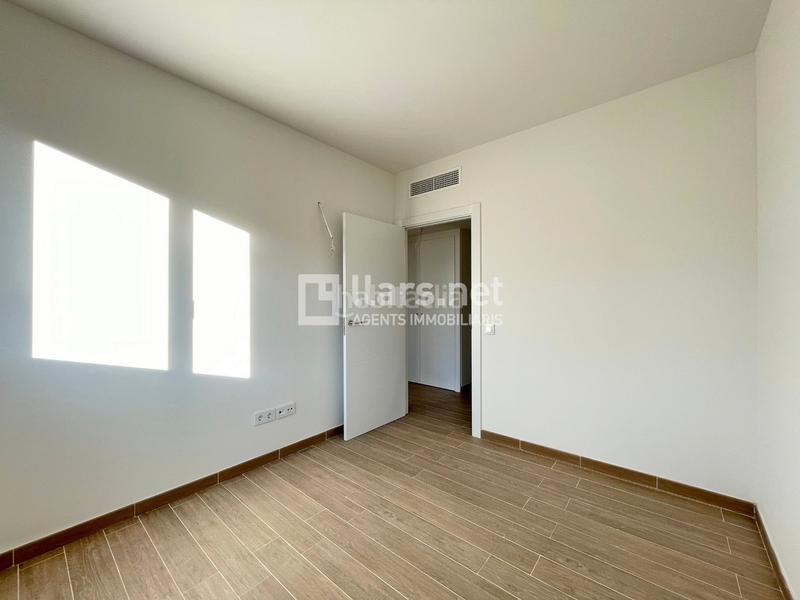 Foto 5b3637b4-8d51-4e77-bec4-7b875c39f5a9. Alquiler piso en Masia Nova-Solicrup Vilanova i la Geltrú