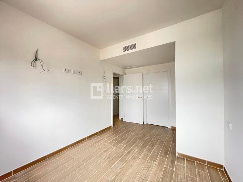 Foto 8d2fade0-6c6c-49ae-9cee-1157a59c2824. Alquiler piso en Masia Nova-Solicrup Vilanova i la Geltrú