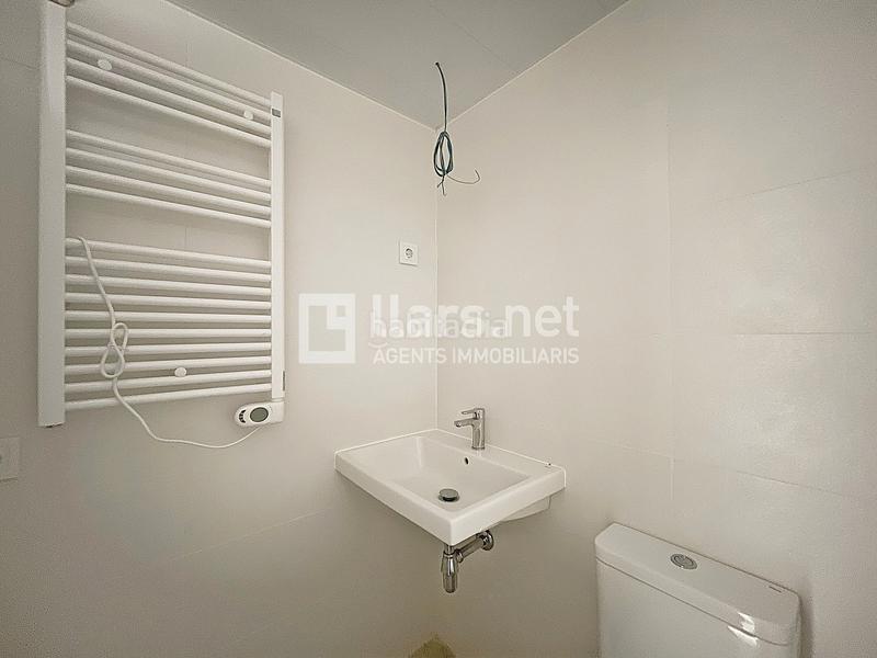 Foto 4538ae4f-d823-4bb9-aeac-5053b09ef990. Location appartement avec chauffage parking piscine dans Vilanova i la Geltrú