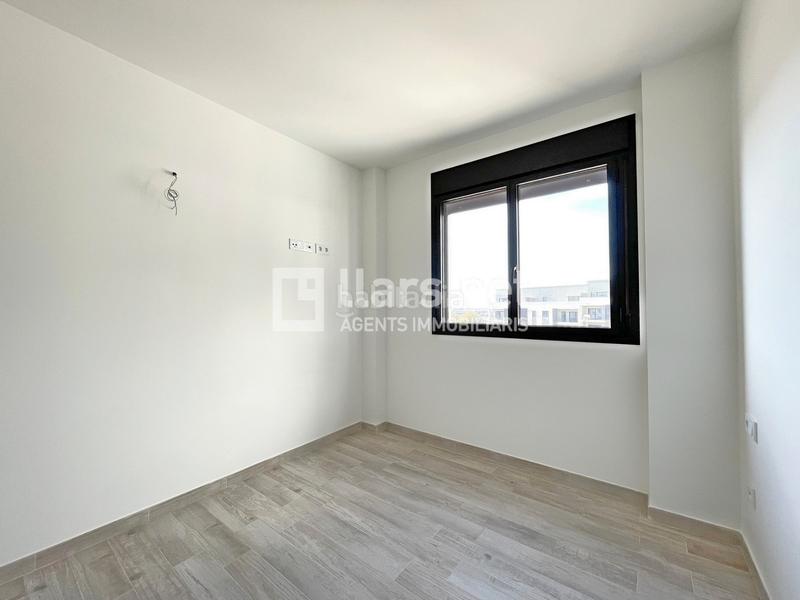 Foto f3d3bf3b-e524-45ac-84dc-639d0aae31e1. Location appartement avec chauffage parking piscine dans Vilanova i la Geltrú