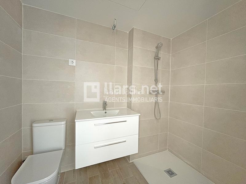 Foto 33b351cf-d012-4a79-bf54-3dba15733a9f. Rent flat with heating parking pool in Masia Nova-Solicrup Vilanova i la Geltrú