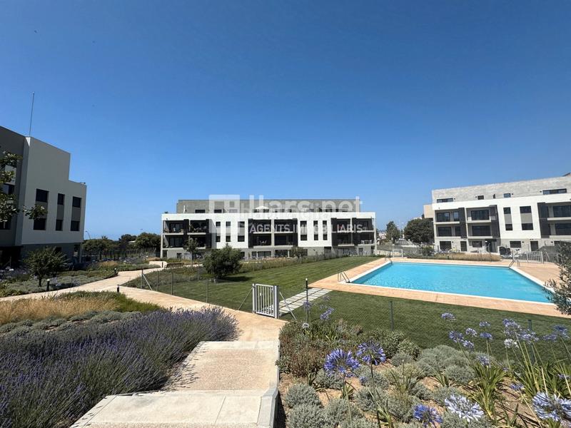 Foto 4759f2af-c042-4b03-88a7-965f4ba33342. Lloguer pis amb calefacció aparcament piscina a Masia Nova-Solicrup Vilanova i la Geltrú