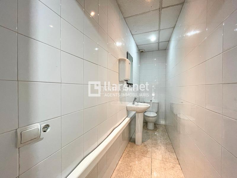 Foto 5f455ed0-b968-4897-81a0-3278c772786d. Rent business premise in Centrevila Vilanova i la Geltrú