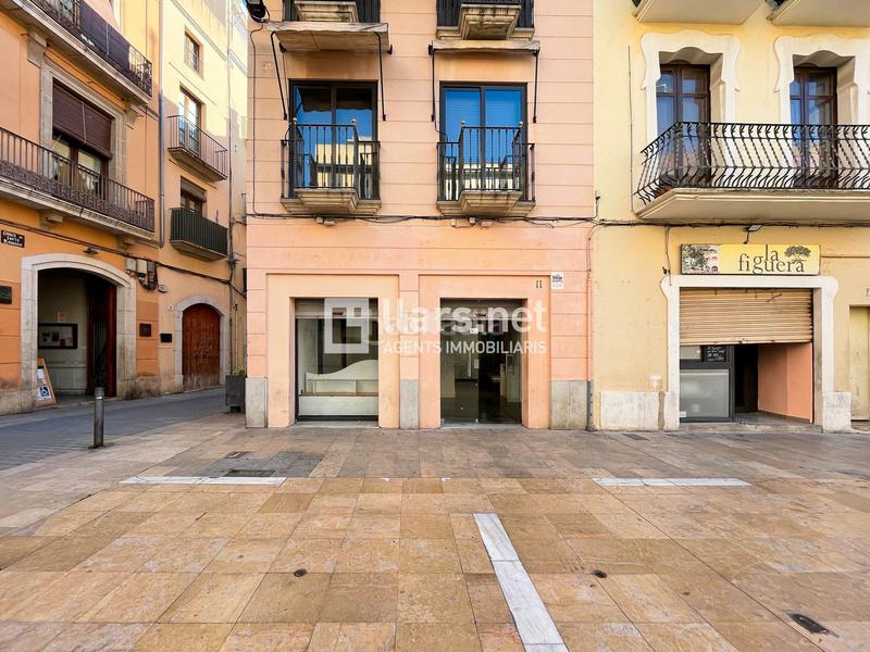 Foto e016045c-b7e4-4581-b52d-b86a7561f58a. Alquiler local comercial en Centrevila Vilanova i la Geltrú