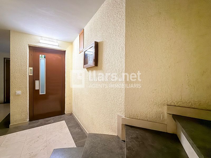 Foto 0d3b72a3-577e-49ff-9cc0-3372d0e7a09b. Piso ampli pis de 126 m² amb 4 habitacions i ascensor a la geltrú en Vilanova i la Geltrú