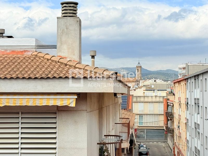 Foto 4ccf6ac8-fd57-4f70-8c37-35ae2da70b97. Piso ampli pis de 126 m² amb 4 habitacions i ascensor a la geltrú en Vilanova i la Geltrú