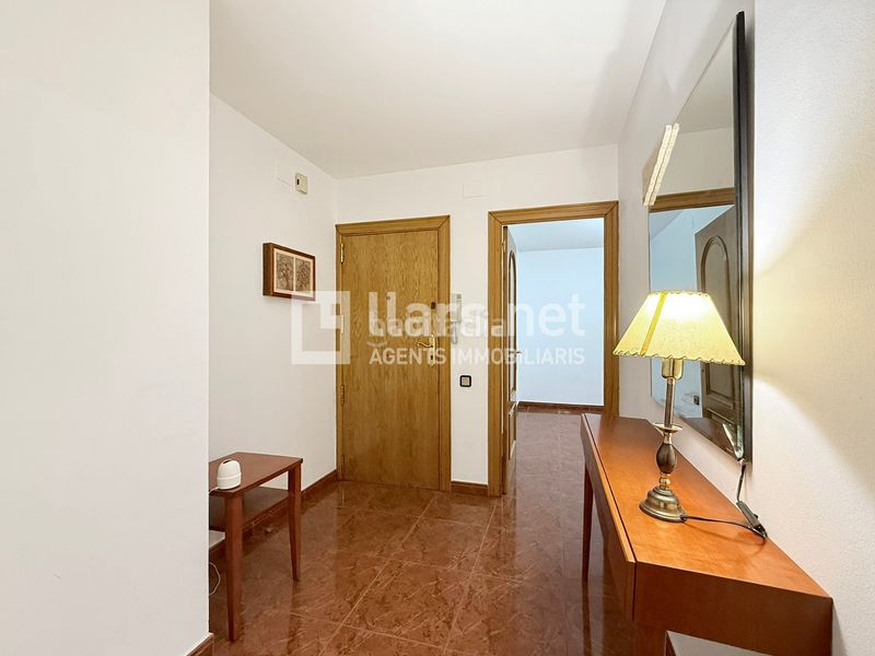 Foto 86153ca0-01a2-4dae-8217-23032122f5d2. Piso ampli pis de 126 m² amb 4 habitacions i ascensor a la geltrú en Vilanova i la Geltrú