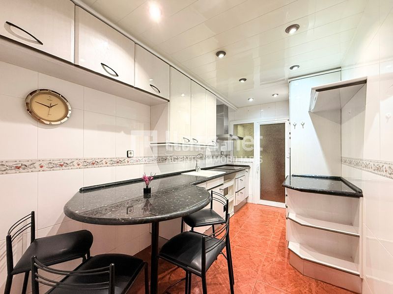 Foto 9e2e615e-25c6-48ff-a980-8a6b60a05a90. Piso ampli pis de 126 m² amb 4 habitacions i ascensor a la geltrú en Vilanova i la Geltrú
