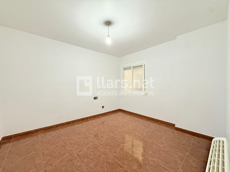 Foto e2d129fc-7d3c-4095-9a91-ab076aadc295. Piso ampli pis de 126 m² amb 4 habitacions i ascensor a la geltrú en Vilanova i la Geltrú