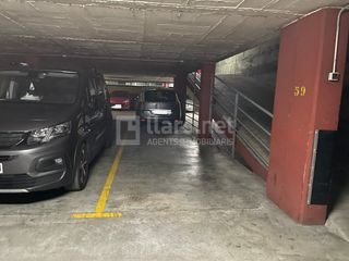 Affitto Posto auto  Carrer de josep llanza. Parquing en lloguer en centre