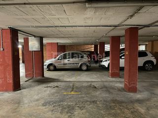 Miete Autoparkplatz  Carrer de josep llanza. Parquing en lloguer en centre