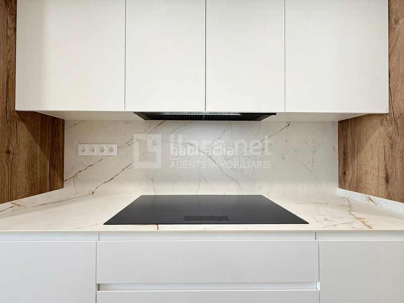 Foto 33d15efc-f14a-414b-8f54-4d09de37572c. Piso pis a estrenar de 131 m² amb terrassa i 3 habitacions dobles al centre de vilanova en Vilanova i la Geltrú